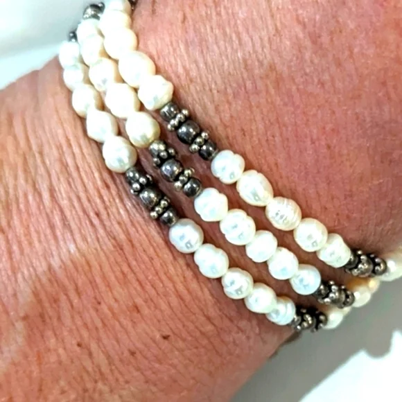 Vintage freshwater pearls, 3 stranded bracelet - Picture 3 of 9
